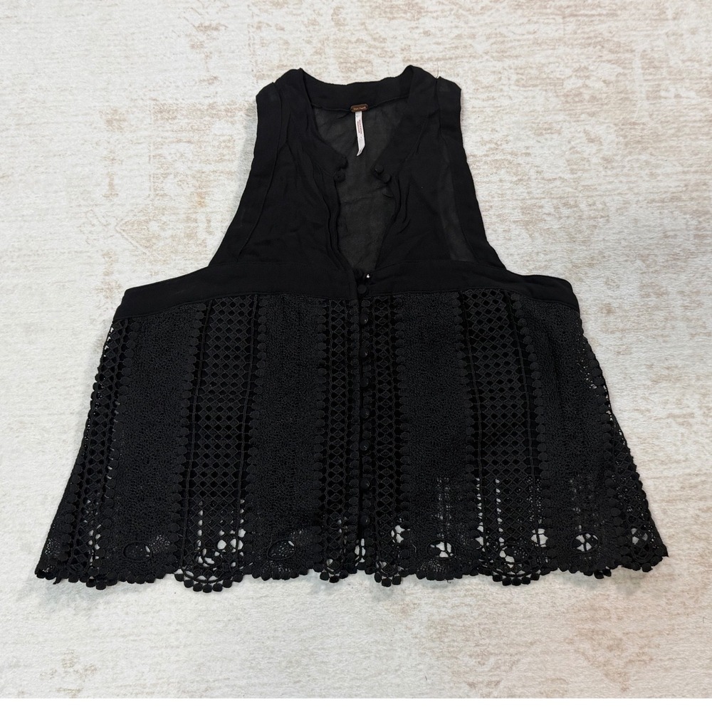 Free People Black Lace Crochet Peplum Sleeveless Button Front Tank Top Small